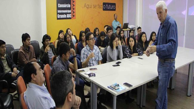 Consórcio ABC apresenta projetos regionais  para estudantes de universidade pública peruana
