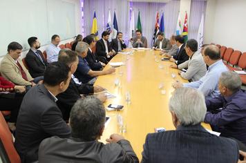 Foto - Reunião com ministro da Indústria Marcos Pereira