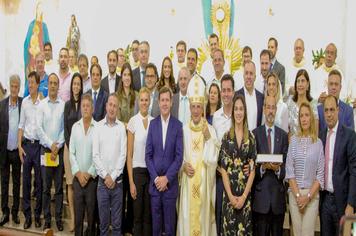 Prefeitos do ABC participam de missa de ação de graças com Poderes Públicos da região