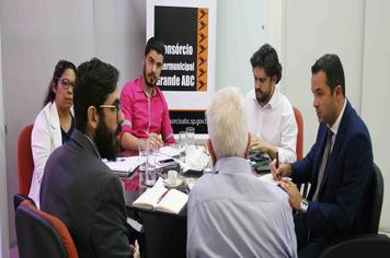 Consórcio ABC articula com Estado pacote de apoio à população LGBT