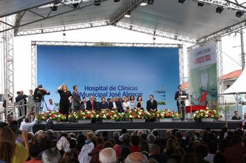 Dilma Rousseff inaugura HC de São Bernardo, fortalecendo rede de Saúde regional