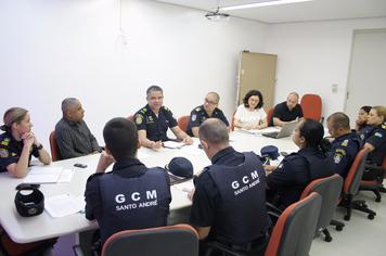 Centro Regional e comando das GCMs debatem formação para o ABC