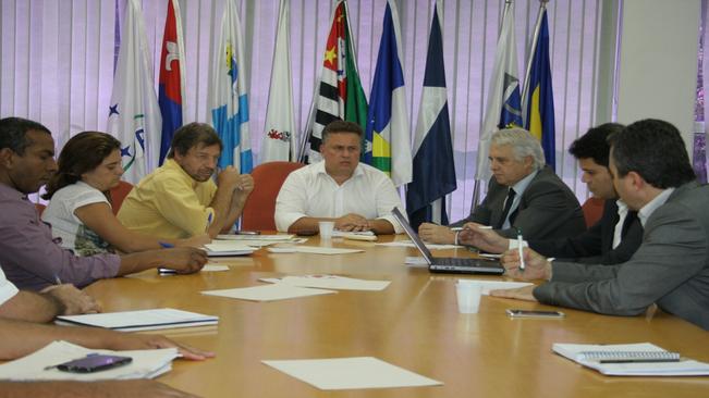 Presidente do Consórcio discute projetos do PAC Mobilidade em reunião com a Caixa