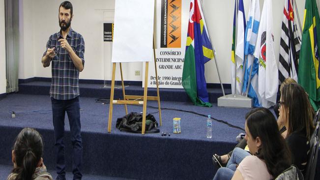 Iniciativa do Consórcio, Casa Abrigo promove capacitação sobre gênero e masculinidades
