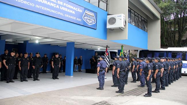 Com encerramento de nova turma de GCMs, Centro de Formação consolida projeto regional