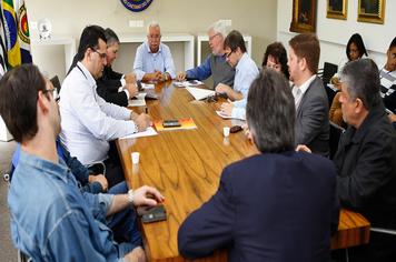 Reunião em Sã...