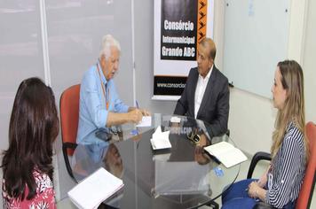 Consórcio ABC debate melhorias no transporte coletivo com sindicato das empresas do setor