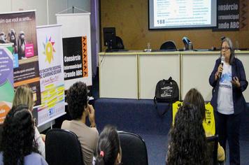 Consórcio ABC recebe palestra sobre apoio emocional a vítimas de situações de calamidade