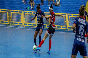 Meninas do futsal mostram habilidade, força e determinação nos Jogos em São Caetano