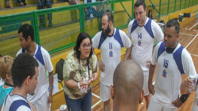 Comissão técnica feminina comanda handebol masculino de Mauá nos Jogos