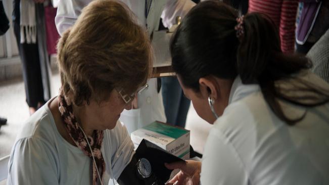 Consórcio promove primeira capacitação regional para cuidadores de pessoas idosas