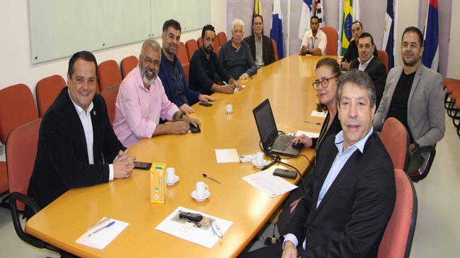Comissão de vereadores recebe informações sobre BRT no Consórcio ABC
