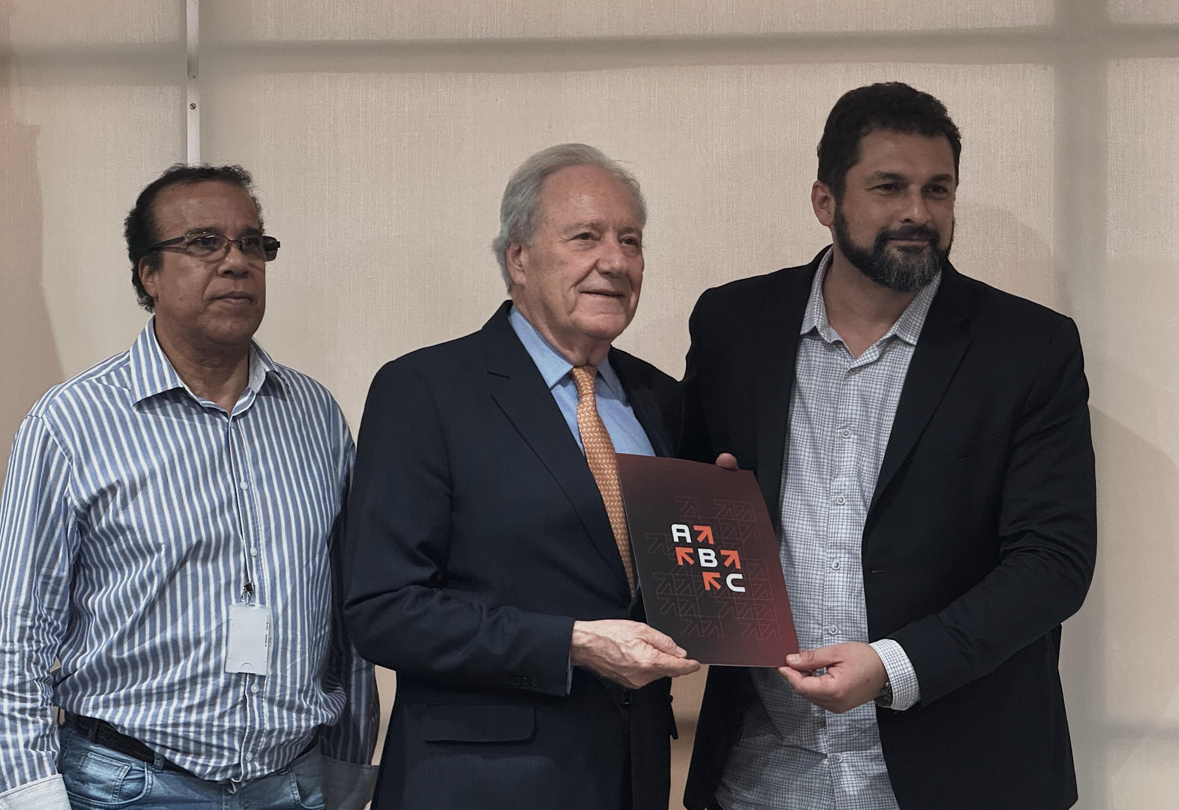 Em Brasília, Consórcio ABC apresenta ABC + Seguro ao ministro da Justiça e Segurança Pública e articula novas parcerias