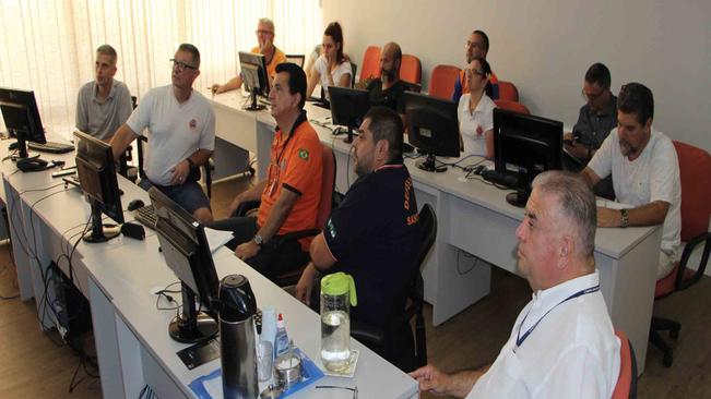 Treinamento no Consórcio reforça troca de experiências das Defesas Civis da região